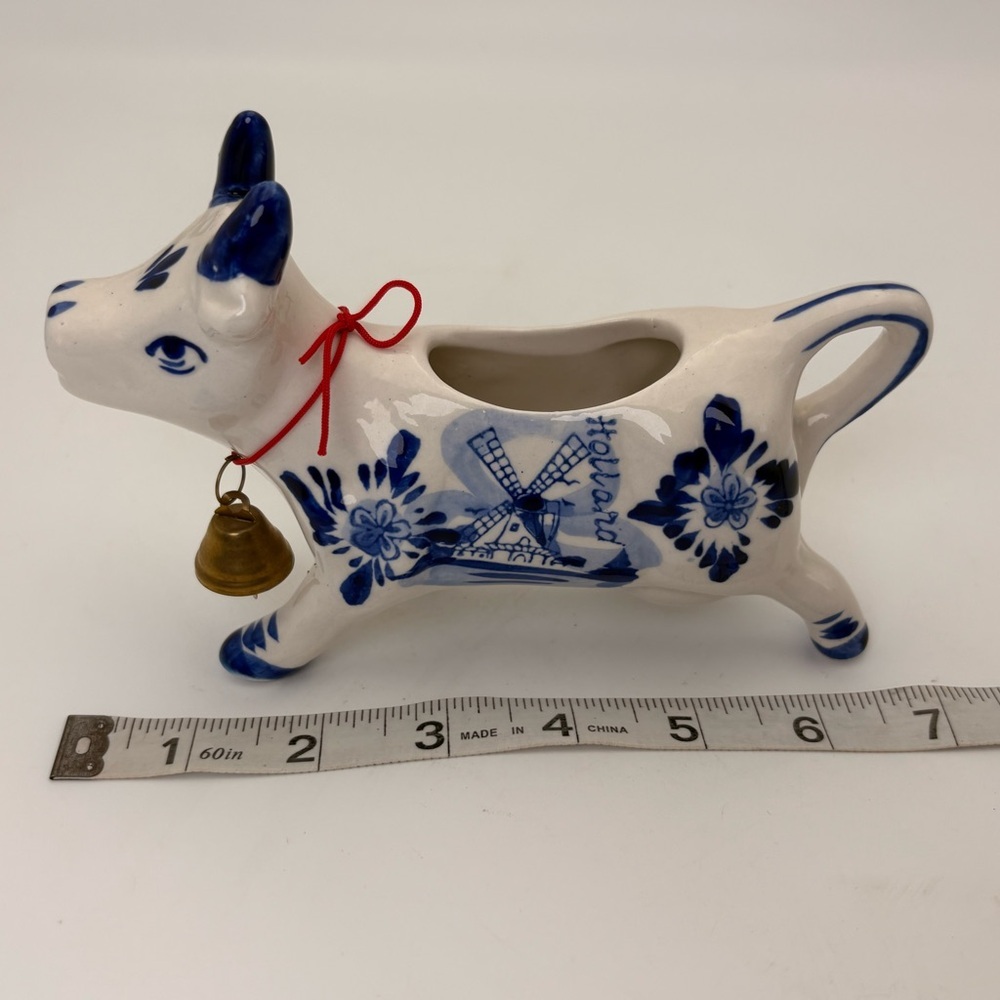 Charming Vintage Hand-painted  Delft Holland Blue and White Ceramic Cow Creamer - Picture 11 of 14